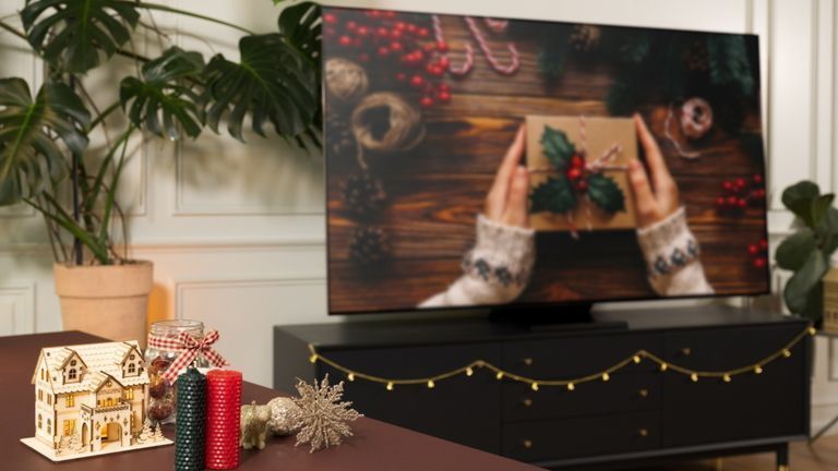 Guía para celebrar las vacaciones con Samsung QLED 8K